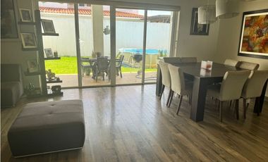 COSTA SUR / QUINTAS DE VERSALLES / 313 M2 / 4 HABITACIONES / DEPOSITO