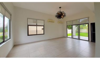 Venta de Casa en Nativa, Panamá Pacifico