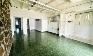 Venta de casa comercial en David, Doleguita