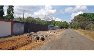 Venta de terreno con oficina en vía interamericana, David, San Pablo