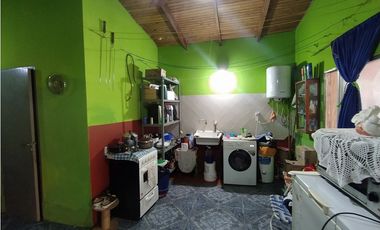 VENTA DE 3 CASAS JUNTAS, ZONA  CONSTITUCION Y COCOMAROLA