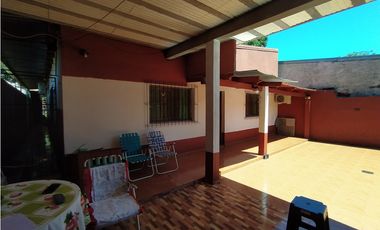 VENTA DE 3 CASAS JUNTAS, ZONA  CONSTITUCION Y COCOMAROLA