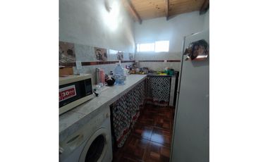 VENTA DE 3 CASAS JUNTAS, ZONA  CONSTITUCION Y COCOMAROLA