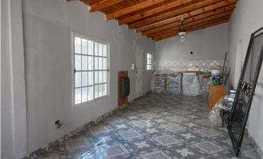 CASA PH FONDO CALLE BEDOYA