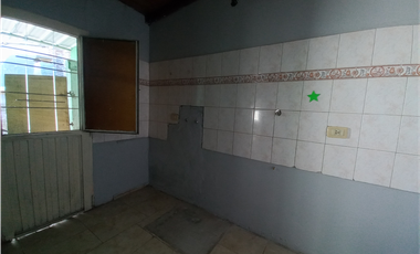 CASA PH FONDO CALLE BEDOYA