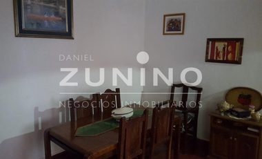 Casa de cuatro ambientes a la venta en Bella Vista