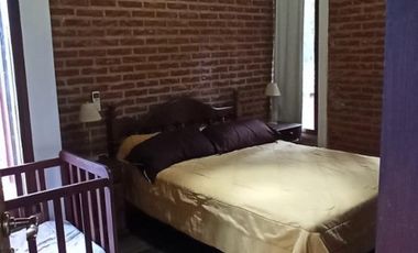 ALQUILER DE CABAÑA PARA 7/8 PERSONAS EN MAR AZUL, CALLE 46. PRECIO POR SEMANA DIC Y MARZO