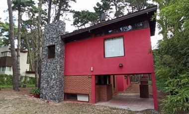 ALQUILER DE CABAÑA PARA 7/8 PERSONAS EN MAR AZUL, CALLE 46. PRECIO POR SEMANA DIC Y MARZO