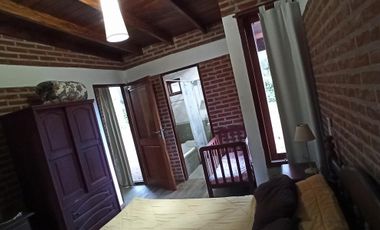 ALQUILER DE CABAÑA PARA 7/8 PERSONAS EN MAR AZUL, CALLE 46. PRECIO POR SEMANA DIC Y MARZO