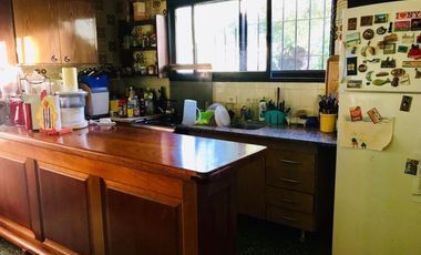 Amplia casa a la venta en Bella Vista