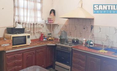 CASA EN VENTA - ISIDRO CASANOVA