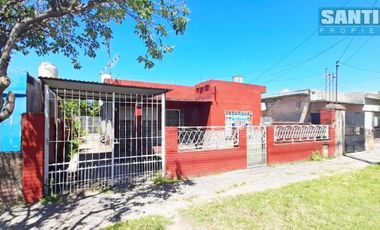 CASA EN VENTA - ISIDRO CASANOVA