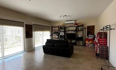 Excelente casa en el barrio BELLA VISTA CHICO en alquiler