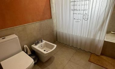 Excelente casa en el barrio BELLA VISTA CHICO en alquiler