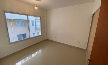 ALQUILER DE DEPARTAMENTO 2 AMBIENTES EN MONTE GRANDE CENTRO - PRIMER PISO