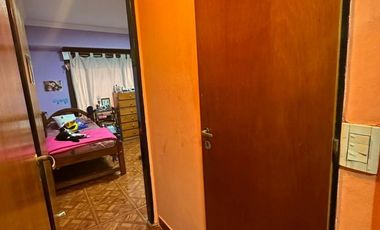 Casa de cinco ambientes a la venta en Los Polvorines, APTO CREDITO