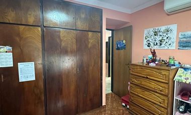 Casa de cinco ambientes a la venta en Los Polvorines, APTO CREDITO