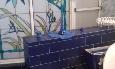 Comoda casa en venta, 3dorm, en dos plantas - LORIA 1100 - Lomas