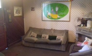 Comoda casa en venta, 3dorm, en dos plantas - LORIA 1100 - Lomas