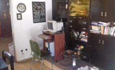 Comoda casa en venta, 3dorm, en dos plantas - LORIA 1100 - Lomas