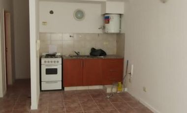 DEPTO CÉNTRICO EN VENTA, PLANTA BAJA