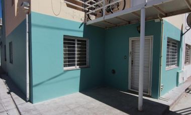 DEPTO CÉNTRICO EN VENTA, PLANTA BAJA