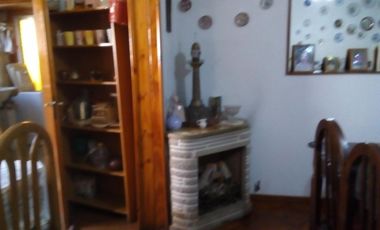 Casa en VENTA sobre calle asfaltada a pocas cuadras de la estación de Glew.