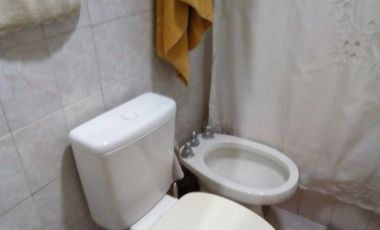 Casa en VENTA sobre calle asfaltada a pocas cuadras de la estación de Glew.