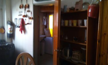 Casa en VENTA sobre calle asfaltada a pocas cuadras de la estación de Glew.