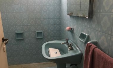 Casa de tres ambientes a la venta en Bella Vista
