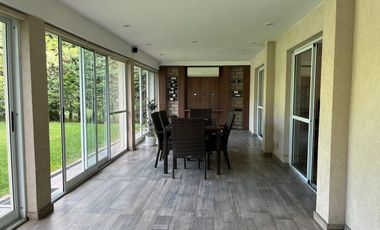 Alquiler de casa AMOBLADA en Echeverria del lago .