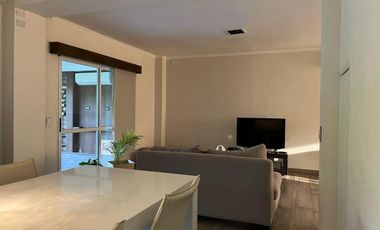 Alquiler de casa AMOBLADA en Echeverria del lago .