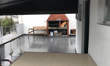 ALQUILER -DEPARTAMENTO 2 AMBIENTES CON PATIO y PARRILLA - LA TABLADA