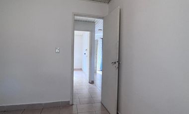 Casa de tres ambientes en alquiler