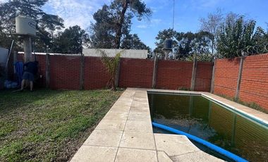 Casa de tres ambientes en alquiler