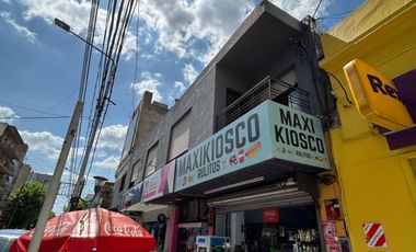 Excelente oficina comercial frente a la plaza principal de San Justo