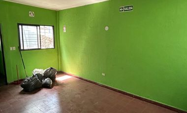 Excelente oficina comercial frente a la plaza principal de San Justo