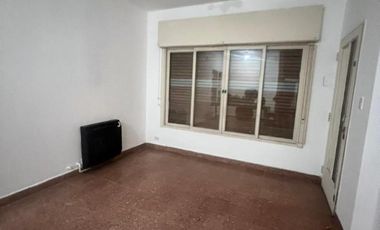 Casa (fondo) 3 Ambientes EN ALQUILER, San Ignacio 2400, Ituzaingó