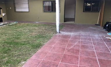 Casa (fondo) 3 Ambientes EN ALQUILER, San Ignacio 2400, Ituzaingó