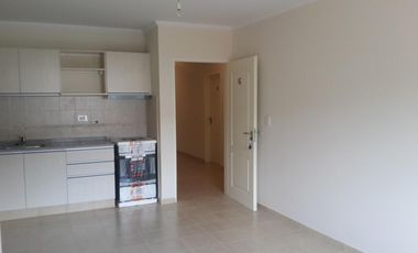 BELLO DEPARTAMENTO EN ALQUILER PERMANENTE EN VILLA CARLOS PAZ, Céntrico, 2 dormitorios con patio.