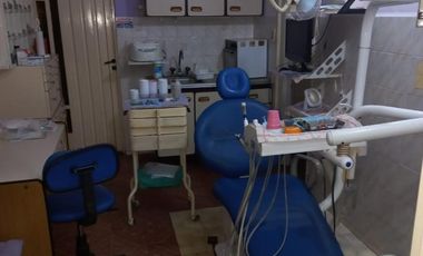 SE ALQUILA CONSULTORIO ODONTOLOGICO EQUIPADO EN SAN JUSTO