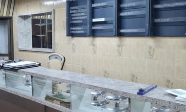 Local todo preparado para heladería, s/ 2º Rivadavia  a 3 cuadras de la estación de Haedo y 1 de una Clinica