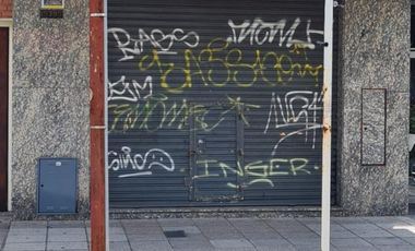 Local todo preparado para heladería, s/ 2º Rivadavia  a 3 cuadras de la estación de Haedo y 1 de una Clinica