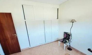 CHALET 6 AMBIENTES  CON PILETA Y COCHERA