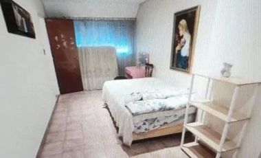 CHALET 6 AMBIENTES  CON PILETA Y COCHERA