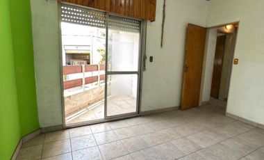 Departamento amplio en 1er piso