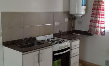DEPARTAMENTO DE 2 AMBIENTES CON COCHERA CON PORTÓN AUTOMÁTICO Y TERRAZA, MORON