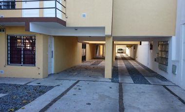 DEPARTAMENTO DE 2 AMBIENTES CON COCHERA CON PORTÓN AUTOMÁTICO Y TERRAZA, MORON