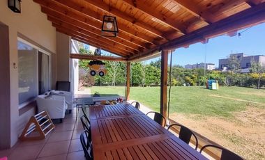 ALQUILER DE CASA EN Pilar