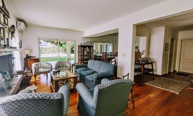 VENTA DE CASA EN Malvinas Argentinas